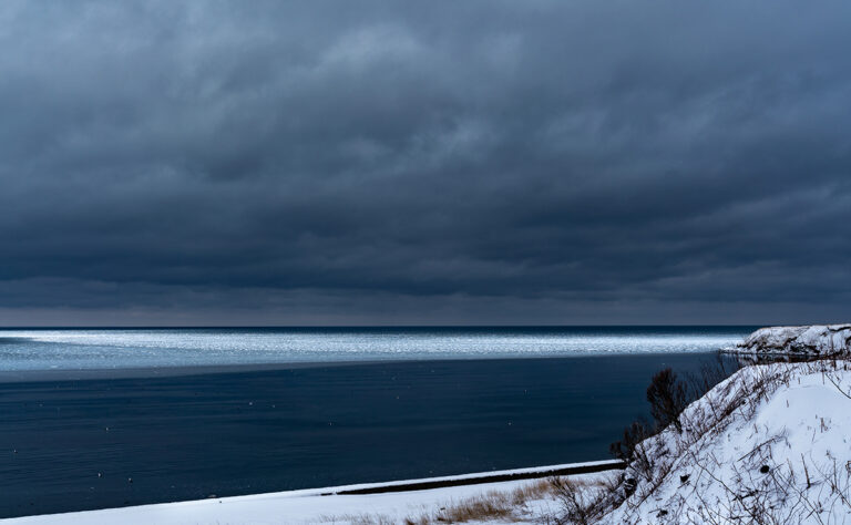 根室市　オホーツクを行く氷