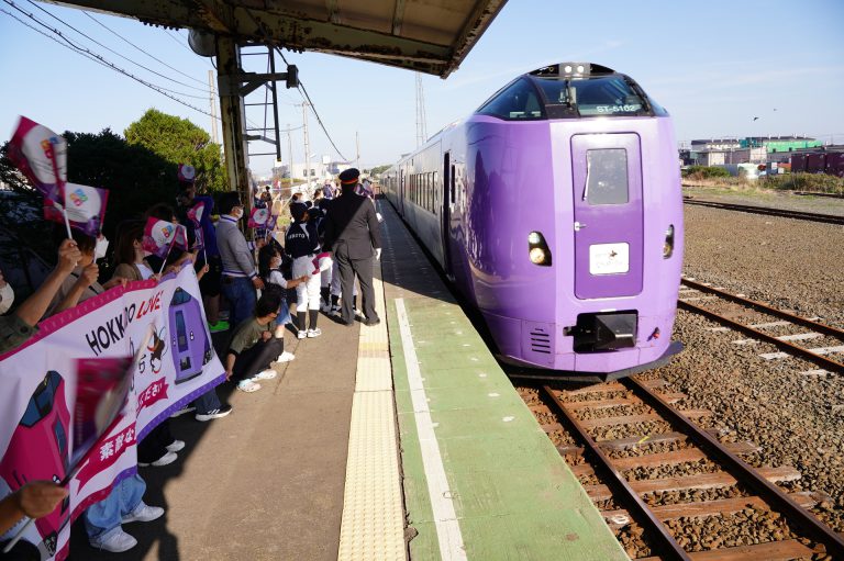 ひとめぐり号が根室駅に！