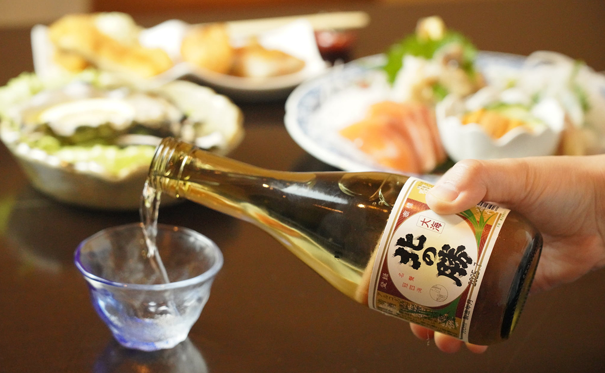 地酒を味わう、ほろ酔い鉄道旅。