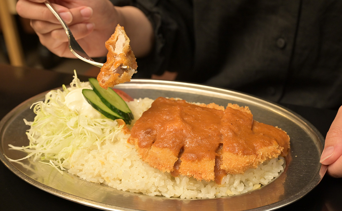 ご当地料理に地元食材。歴史と文化が詰まった、地域の味を堪能する旅。